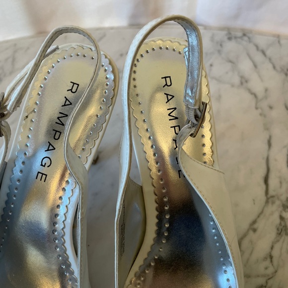 White platform heels. 8.5 EUC - Picture 2 of 5